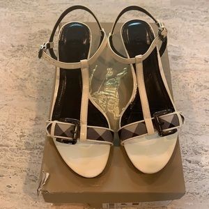 Burberry Nova check kitten heels black/white